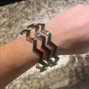 Gold Zigzag Bangle Bracelet set ( 3 pieces)